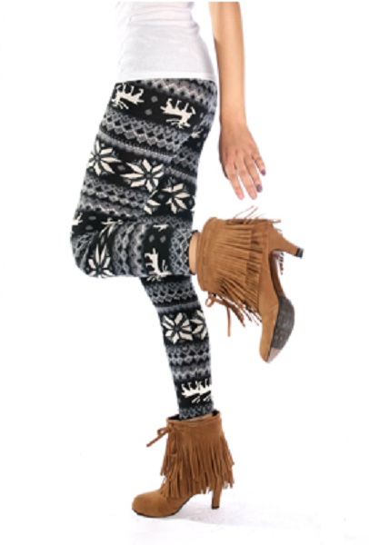 Helga Knit Sweater Leggings - Black and White : Ava Adorn: Apparel and  Accessories